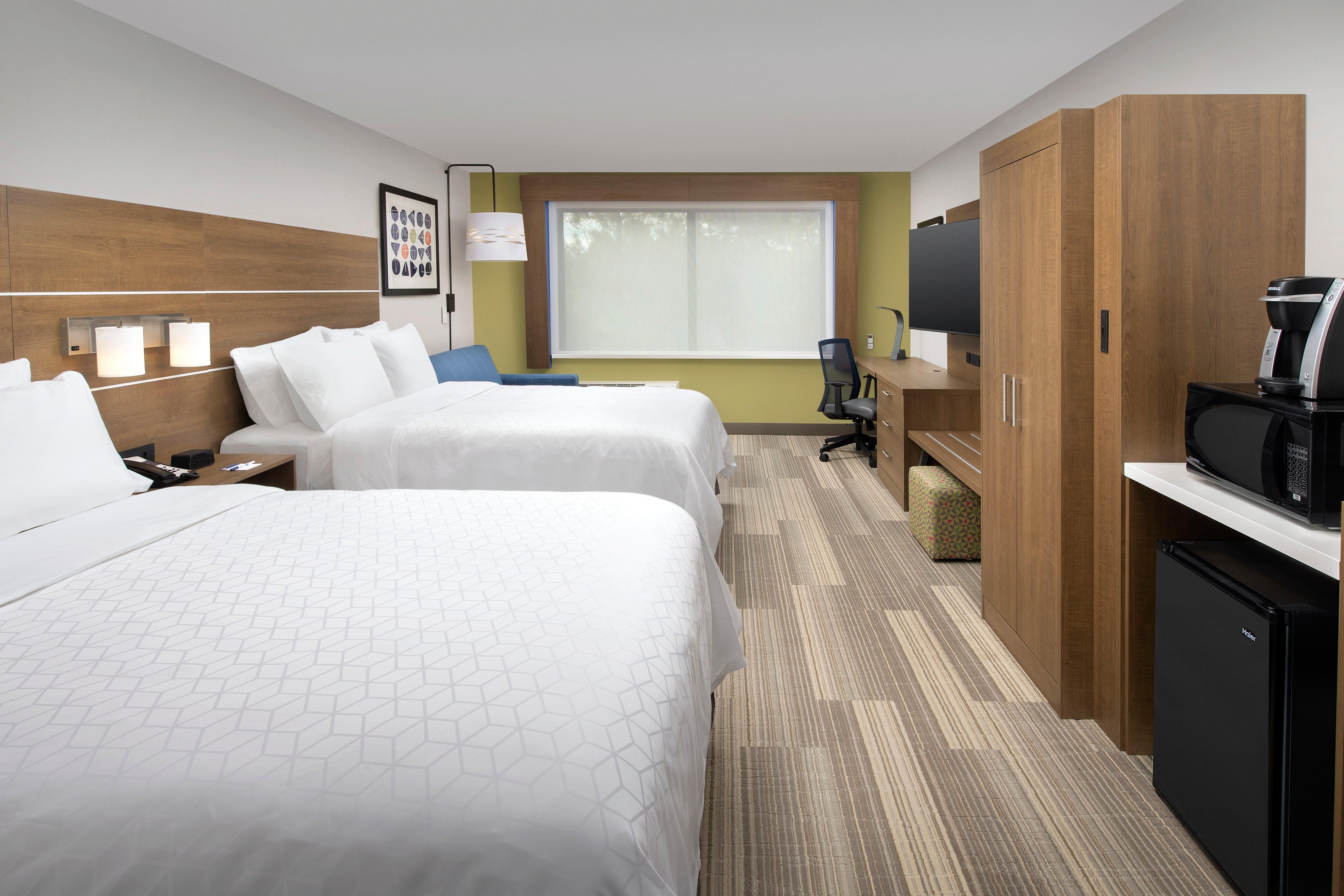Holiday Inn Express & Suites - North Brunswick By Ihg Екстериор снимка